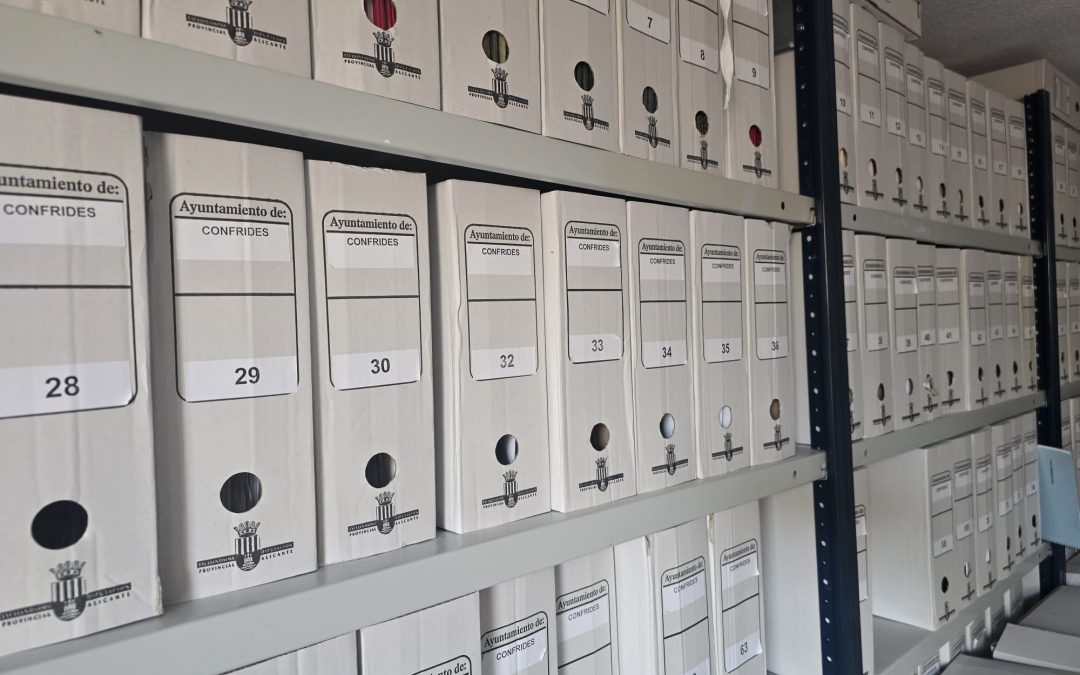 Confrides invierte en la modernización de su archivo municipal