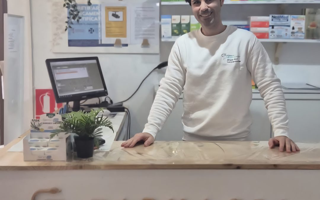 César Pla, farmacéutico de Confrides, nominado al Premio “Joven Promesa” en los Premios Excelencia Farmacéutica