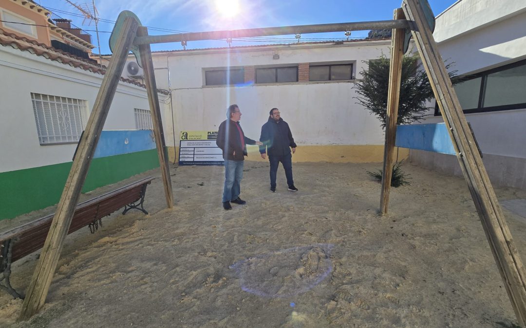 Confrides y L’Abdet contarán con parques infantiles remodelados