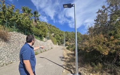 Confrides-L’Abdet completa la instalación de nuevas luminarias en el camino Viña-Pinar