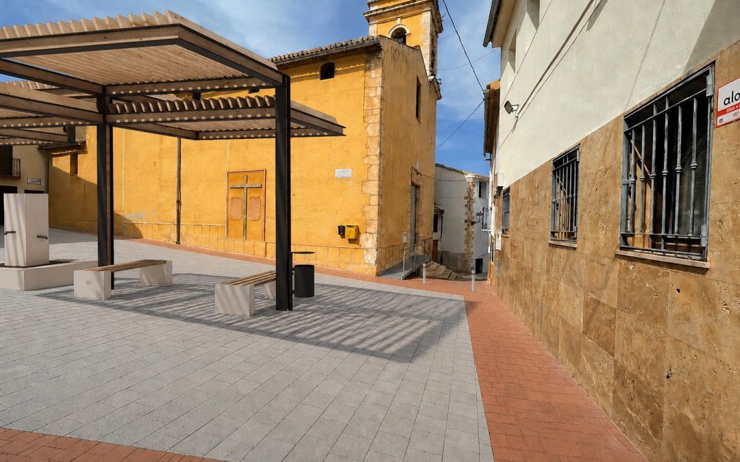 Confrides saca a licitación la renovación de la Plaza del Nogal